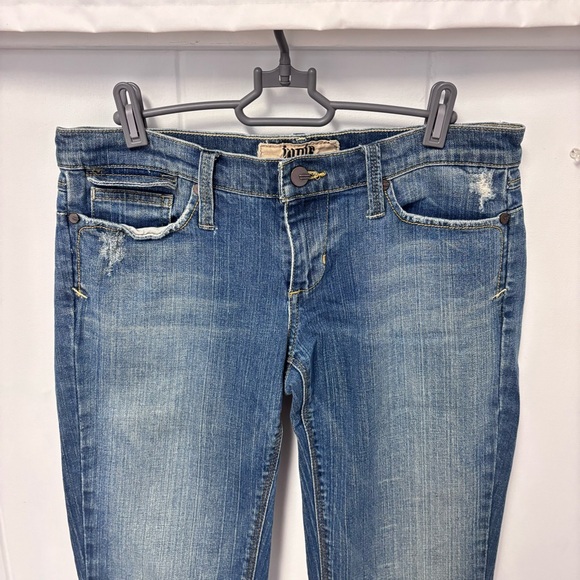 Indie Low-Rise Medium Wash Flared Jean Size 29 - Picture 3 of 7